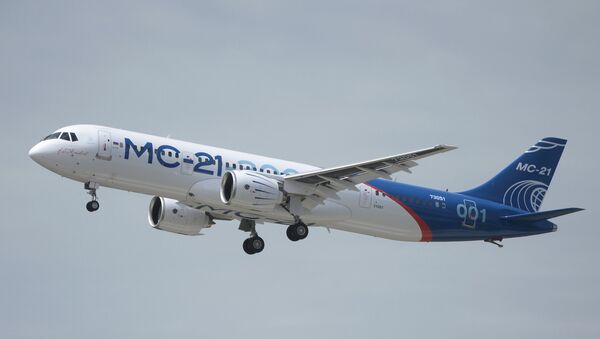 Avión ruso MC-21 (archivo) - Sputnik Mundo