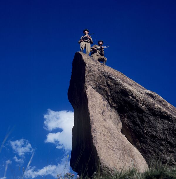 La vida de los encargados de guardar las fronteras de Rusia - Sputnik Mundo