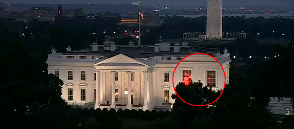 Luces rojas en la Casa Blanca Luces rojas en la Casa Blanca - Sputnik Mundo