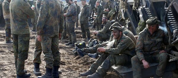 Militares alemanes durante maniobras de la OTAN en Lituania (archivo) - Sputnik Mundo