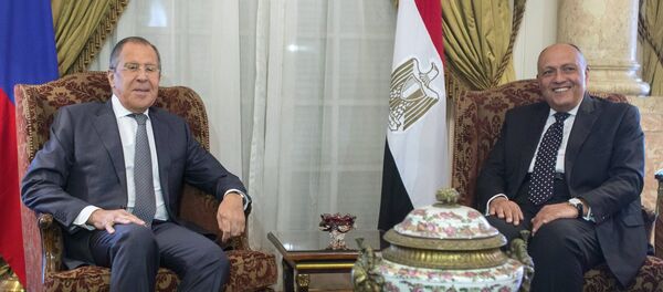 Serguei Lavrov y Sameh Shukri, cancilleres de Rusia y Egipto - Sputnik Mundo