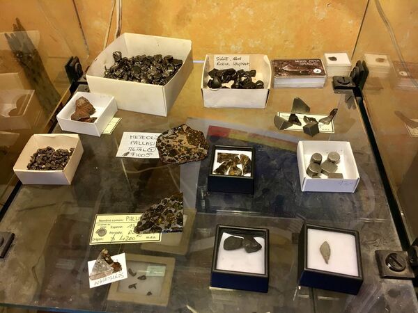 Cómo se venden meteoritos en Ciudad de México (fotos) - Sputnik Mundo