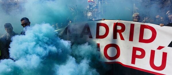 Una protesta de los taxistas en Madrid, España - Sputnik Mundo