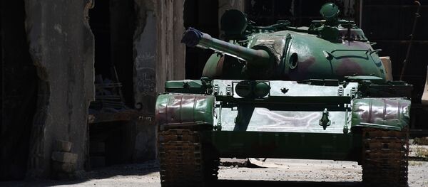 Восстановленный танк Т-55 на территории завода по ремонту и восстановлению бронетанковой техники в Дамаске - Sputnik Mundo