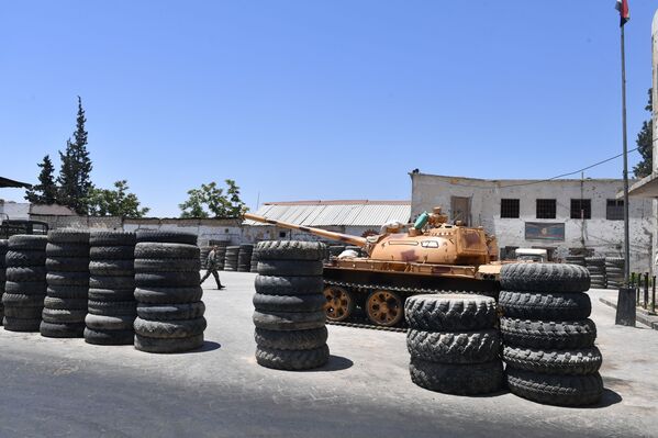 Así es la planta de reparación de vehículos blindados de Damasco - Sputnik Mundo