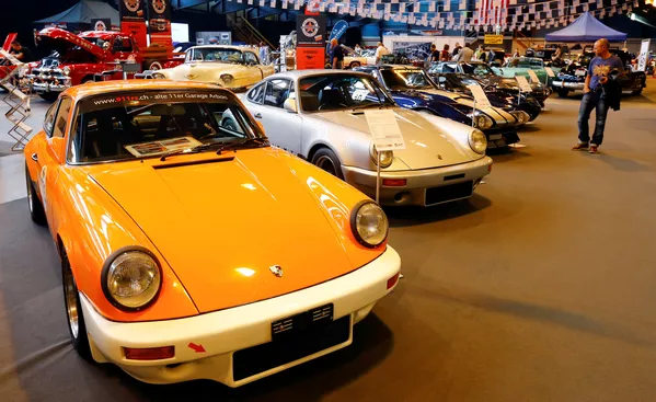 Lucerna presume de automóviles retro en una exposición Lucerna presume de automóviles retro en una exposición - Sputnik Mundo