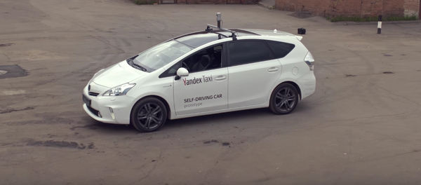 El primer taxi autónomo de Yandex - Sputnik Mundo