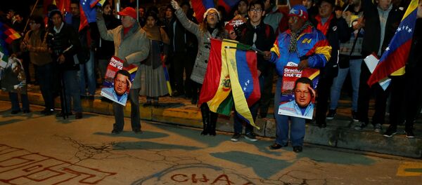 Patidarios de Nicolás Maduro en Bolivia - Sputnik Mundo
