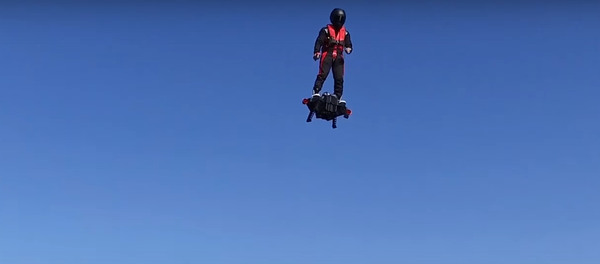 Tabla voladora - Sputnik Mundo