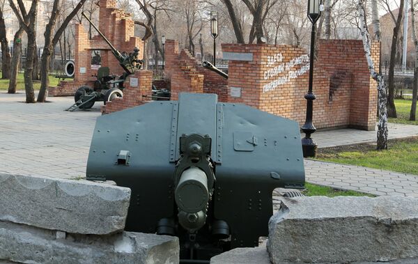 El mortero soviético M1938 en un parque en la ciudad de Oremburgo - Sputnik Mundo