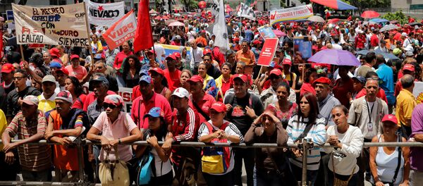 Partidarios del Gobierno del presidente Nicolás Maduro (archivo) - Sputnik Mundo