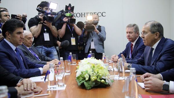 El primer ministro del Kurdistán iraquí, Nechirvan Barzani y el canciller ruso, Serguéi Lavrov en SPIEF. - Sputnik Mundo