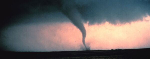 Tornado, imagen referencial - Sputnik Mundo