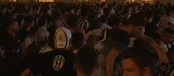 Pánico en Turín: 1.400 heridos por una estampida provocada por una falsa alarma - Sputnik Mundo