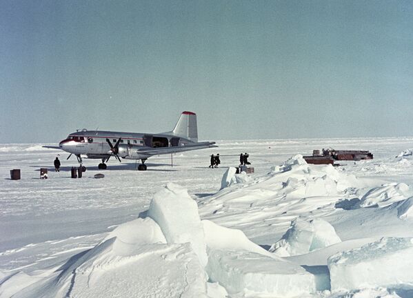 Los amos del cielo: aeronaves civiles legendarias fabricadas en la URSS - Sputnik Mundo