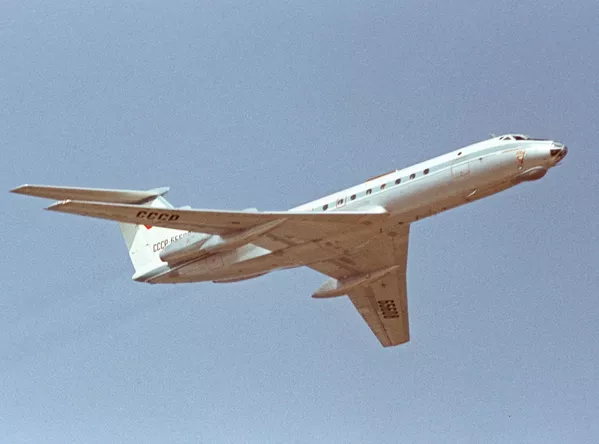 Los amos del cielo: aeronaves civiles legendarias fabricadas en la URSS - Sputnik Mundo