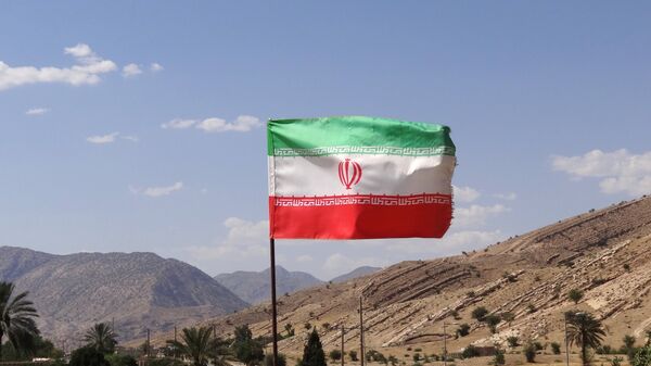 Bandera de Irán - Sputnik Mundo