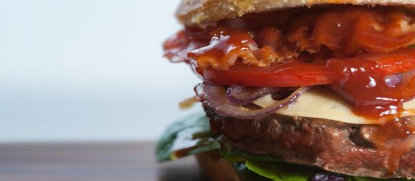 Hamburguesa (imagen referencial) - Sputnik Mundo