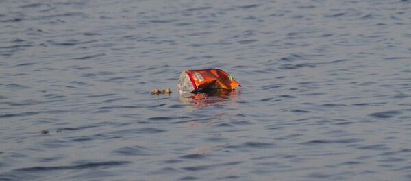 Basura en océano - Sputnik Mundo