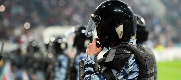 Policía rusa en un estadio de fútbol (archivo) - Sputnik Mundo