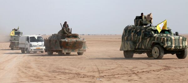 Fuerzas Democráticas Sirias en el norte de Al Raqa, Siria - Sputnik Mundo