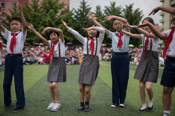 El futuro de la 'Revolución Juche': el Día de los Niños en Corea del Norte - Sputnik Mundo