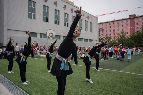 El futuro de la 'Revolución Juche': el Día de los Niños en Corea del Norte - Sputnik Mundo