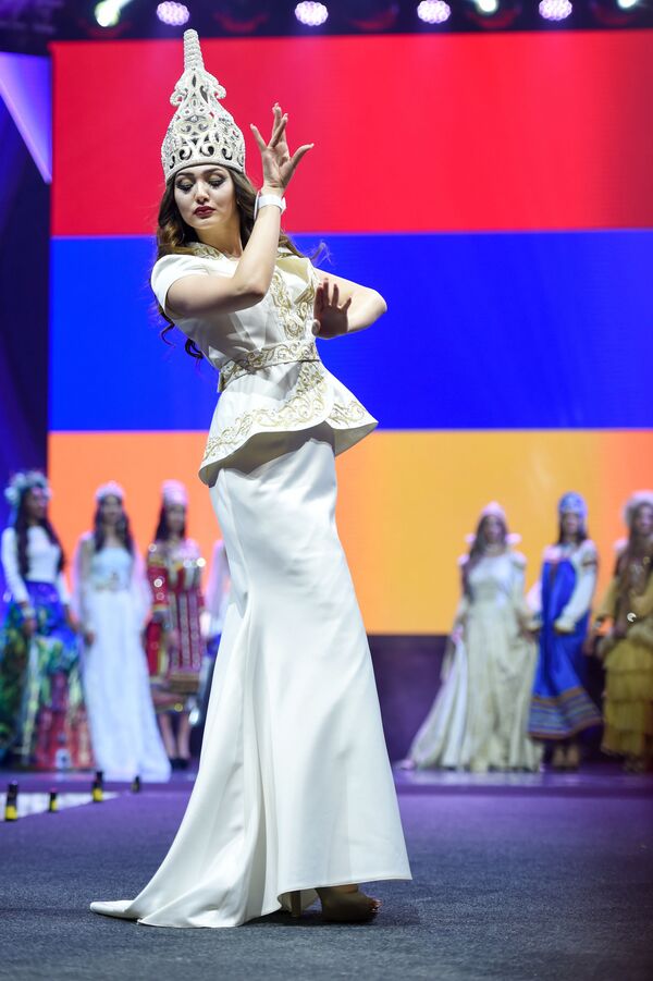 La mujer más linda de los países postsoviéticos - Sputnik Mundo