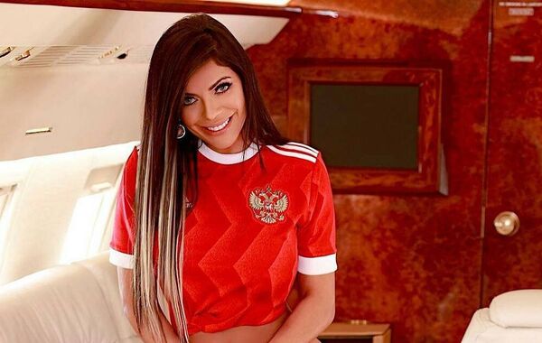 Suzy Cortes - Sputnik Mundo