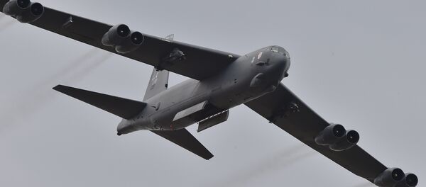 Bombardero estratégico B-52 - Sputnik Mundo