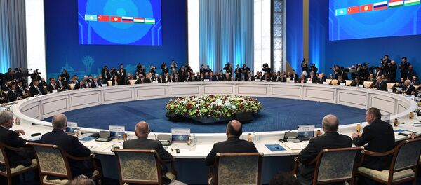 La cumbre de la Organización de Cooperación de Shanghái de en Astaná - Sputnik Mundo