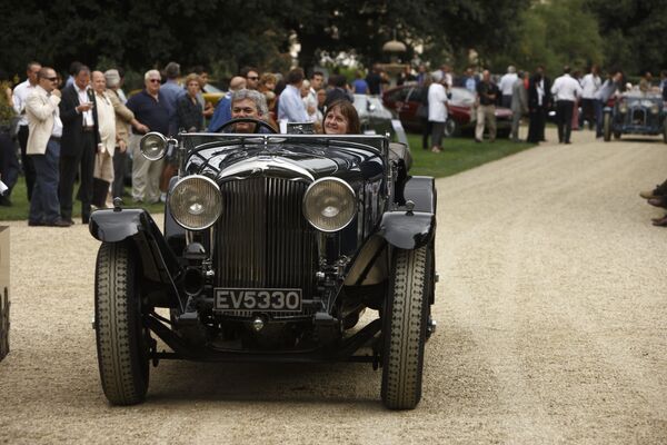 Los automóviles deportivos más pintorescos, en la exposición City Concours de Londres - Sputnik Mundo