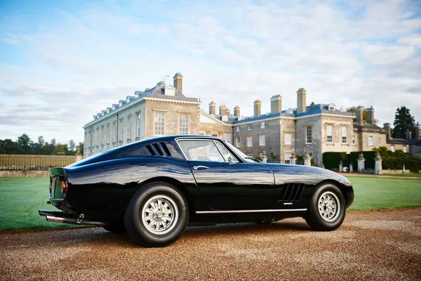Los automóviles deportivos más pintorescos, en la exposición City Concours de Londres Los automóviles deportivos más pintorescos, en la exposición City Concours de Londres - Sputnik Mundo