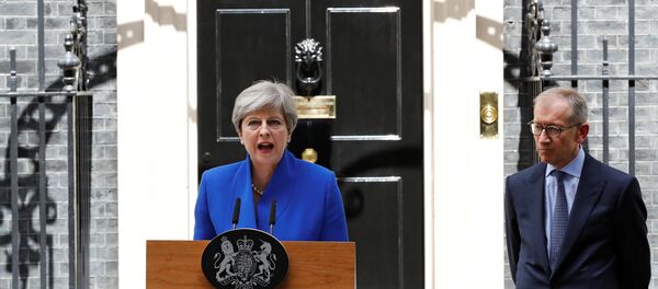 Theresa May, primera ministra del Reino Unido, tras las elecciones del Reino Unido - Sputnik Mundo