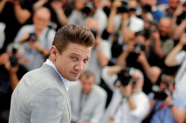 Actor Jeremy Renner  - Sputnik Mundo