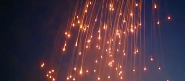 Uso del fósforo blanco en Al Raqa, Siria - Sputnik Mundo