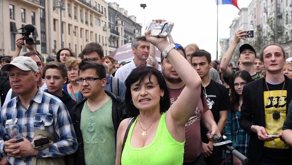 La manifestación no autorizada en la calle Tverskaya de Moscú - Sputnik Mundo