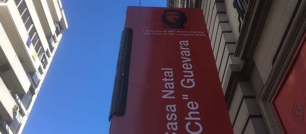 Placa de la Casa Natal Che Guevara, en Rosario, Argentina. - Sputnik Mundo