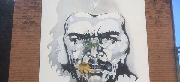 Mural de Ricardo Carpani en homenaje al Che Guevara, en la Plaza de la Cooperación, Rosario, Argentina. Mural de Ricardo Carpani en homenaje al Che Guevara, en la Plaza de la Cooperación, Rosario, Argentina. - Sputnik Mundo