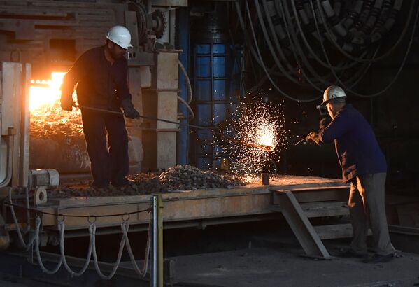 'Mina de oro': se reabre una planta metalúrgica en la ciudad siria de Hama - Sputnik Mundo