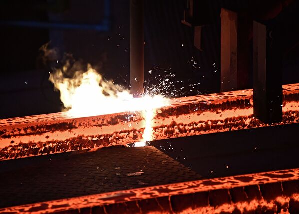 'Mina de oro': se reabre una planta metalúrgica en la ciudad siria de Hama - Sputnik Mundo