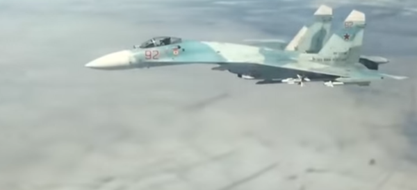 Vídeo: la intercepción de los aviones de EEUU por Rusia, vista desde los ojos del piloto - Sputnik Mundo