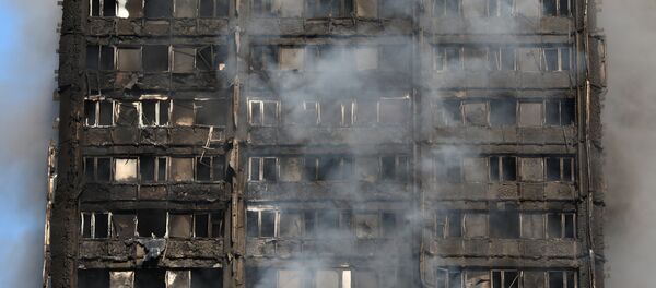 Incendio en el edificio de viviendas Grenfell Tower, en Londres Incendio en el edificio de viviendas Grenfell Tower, en Londres - Sputnik Mundo