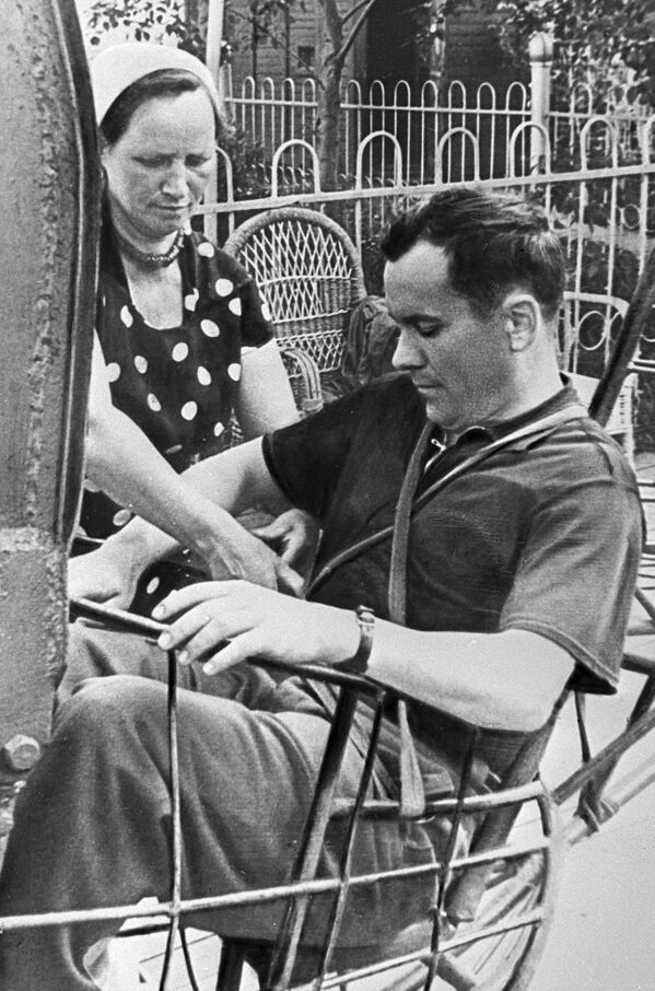 Impresionantes imágenes: el Parque Gorki de Moscú, en plena época del 'deshielo' - Sputnik Mundo