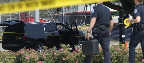 Policía investiga el lugar del tiroteo en Virginia - Sputnik Mundo