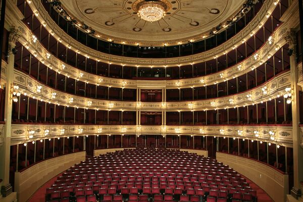 La Orquesta de Cámara Rusa de San Petersburgo visita el teatro más antiguo de Suramérica - Sputnik Mundo