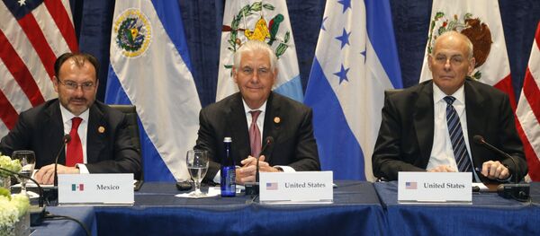 Rex Tillerson, secretario de Estado de EEUU, en la conferencia de Prosperidad y Seguridad en América Central - Sputnik Mundo