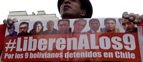 Protesta en Bolivia para la liberación de los 9 bolivianos presos en Chile Protesta en Bolivia para la liberación de los 9 bolivianos presos en Chile - Sputnik Mundo