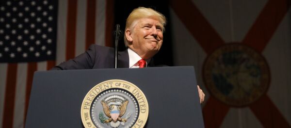 Donald Trump, presidente de EEUU - Sputnik Mundo