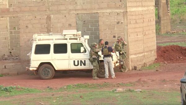 Soldados franceses en Dougourakoro Soldados franceses en Dougourakoro - Sputnik Mundo